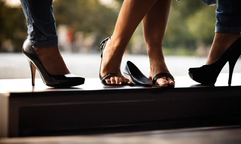 How Should A Shoe Fit? A Complete Guide