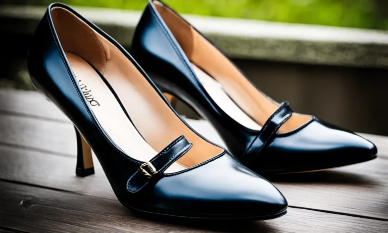 What Is A Kitten Heel Shoe?